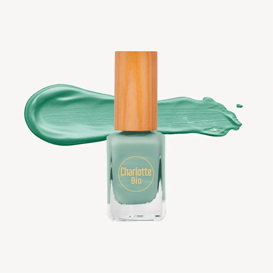 4438-1_tempimagenalxct Charlotte Bio vegan lak na nehty Vert-eau