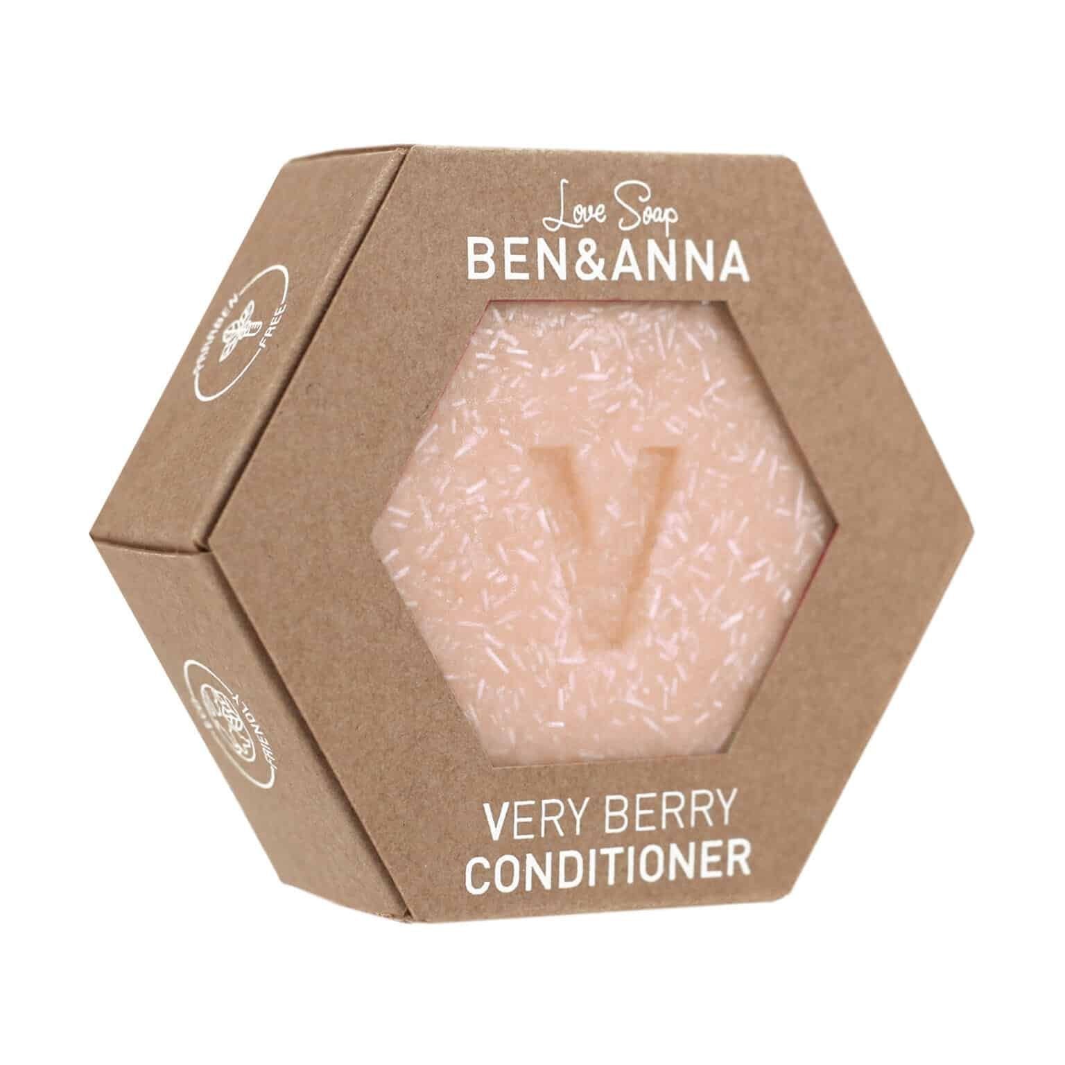 25e1921faddd5dce9d1aa69720ed5af0-LOVESOAP-V-BENANNA-1536x1536-1 Ben & Anna Tuhý kondicionér pro ochranu a lesk - Lesní plody (60 g)